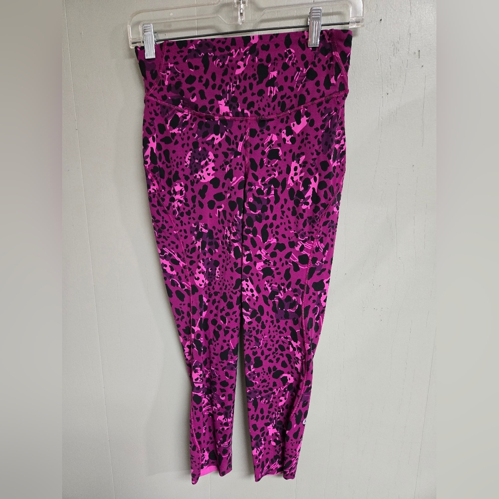 Lululemon Pink & Black Animal Print High Rise Leggings Ankle Workout Pockets 6